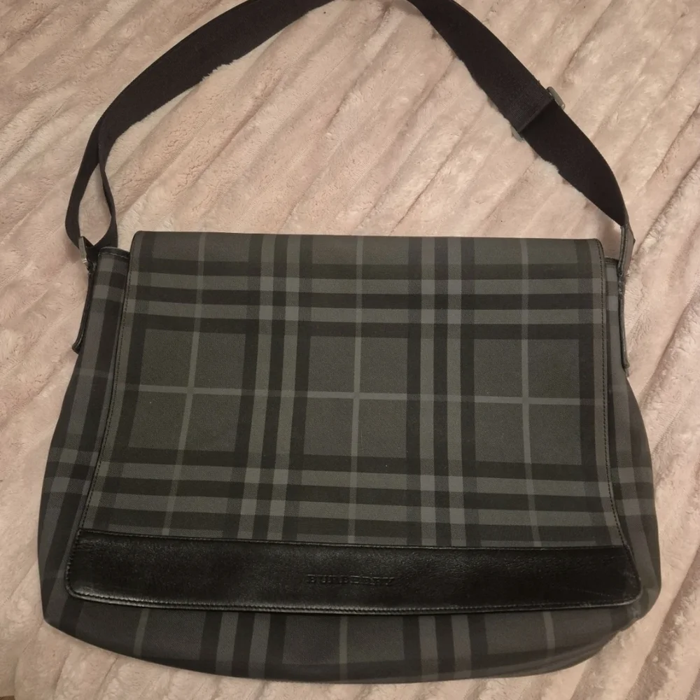 Authentic Burberry Smoked Check Messenger Bag - Charcoal/Black